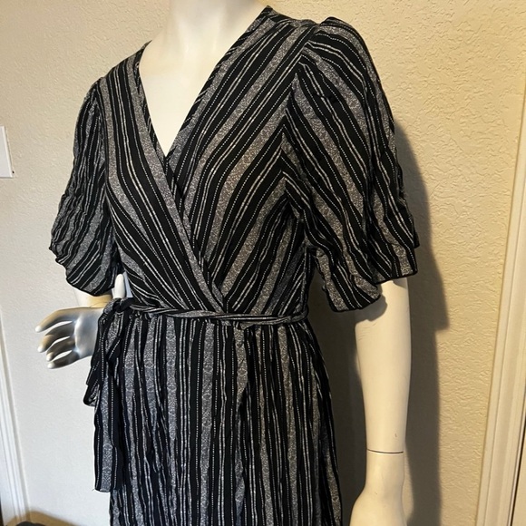 Cute Carly Jean maxi dress size L - Picture 2 of 3